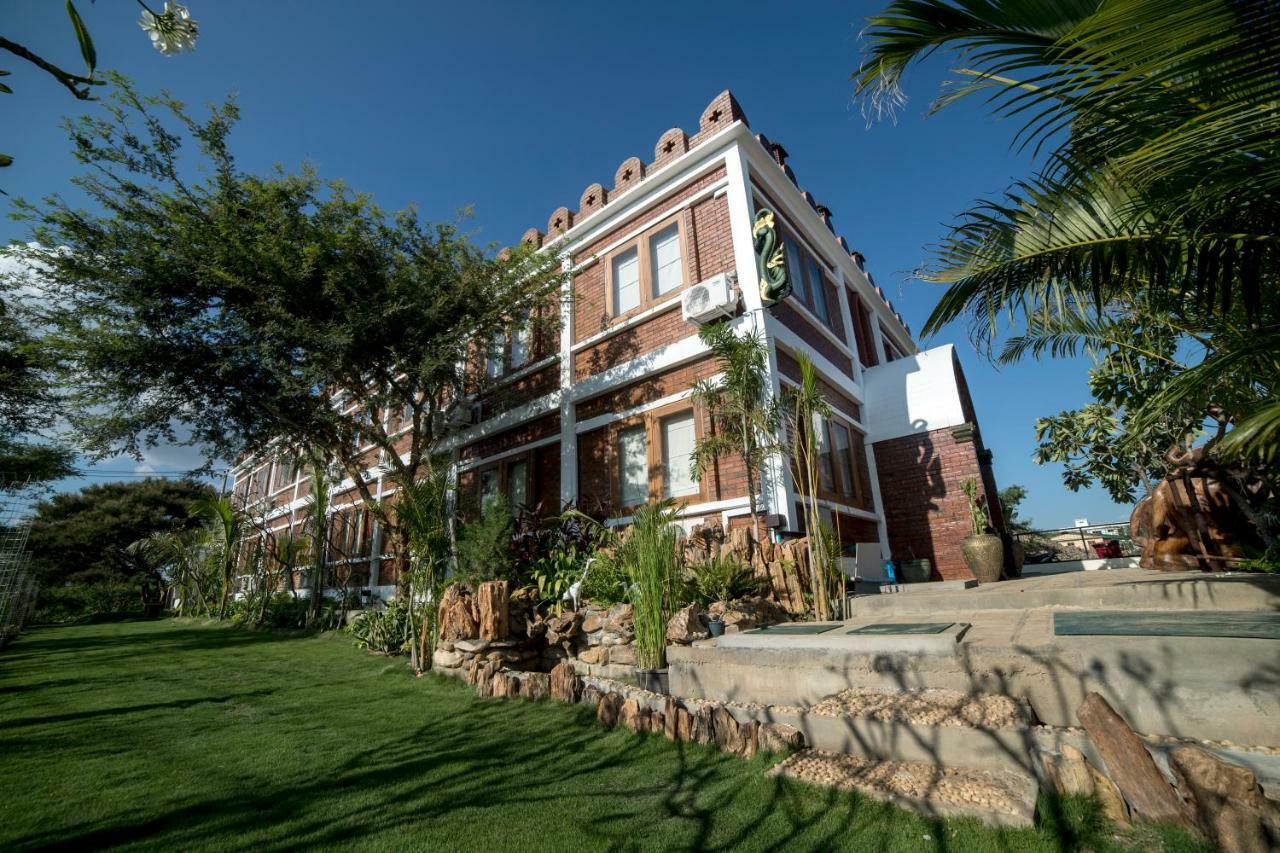 Bagan Vertex Hotel Екстер'єр фото